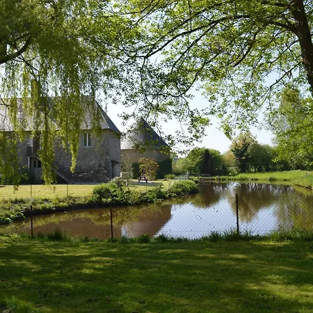 Domaine La Synchronicite - Gite Et Chambres D'Hotes Saint-Sauveur-Villages Exterior photo