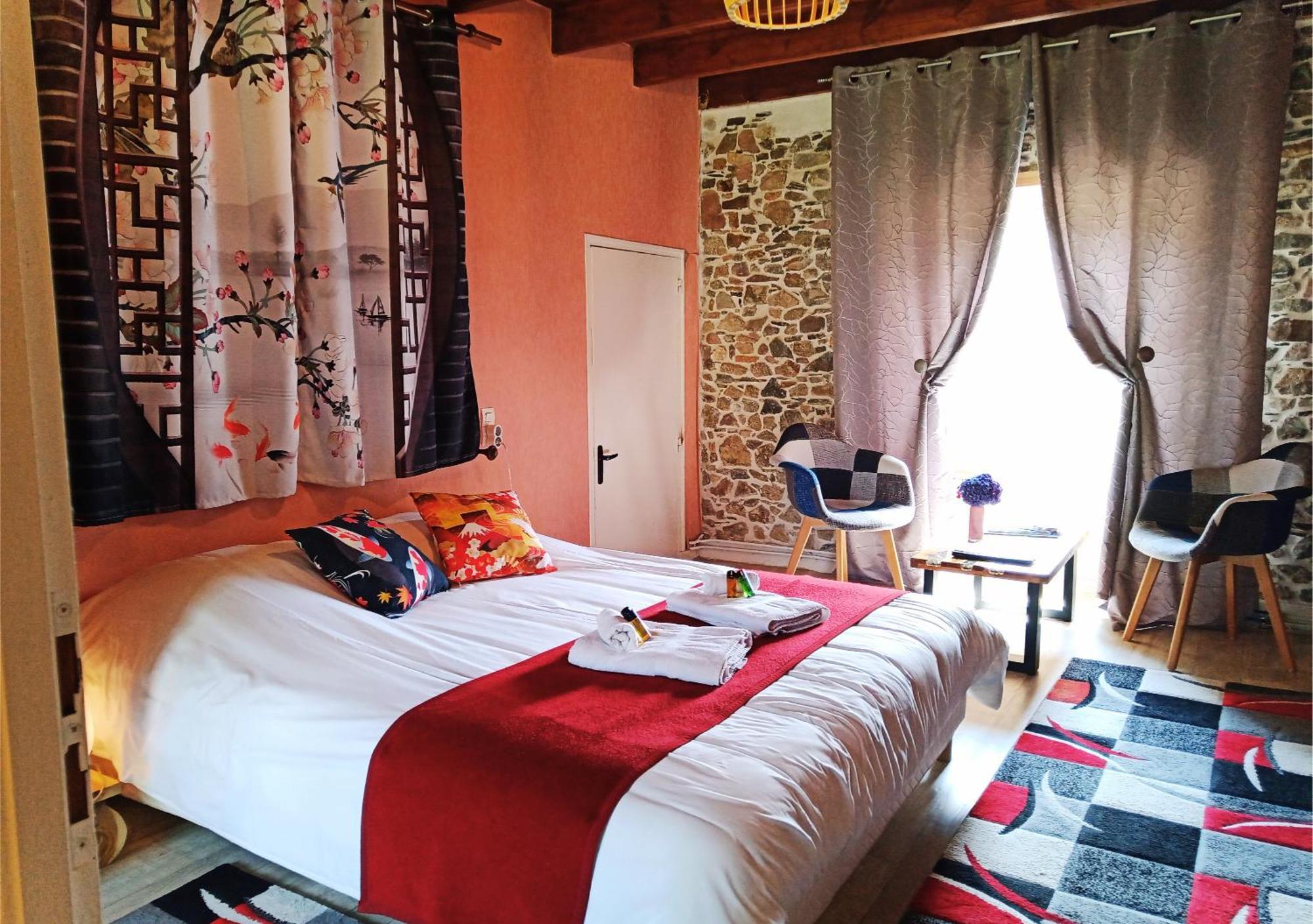 La Synchronicité - D'hôtes Bed & Breakfast *
